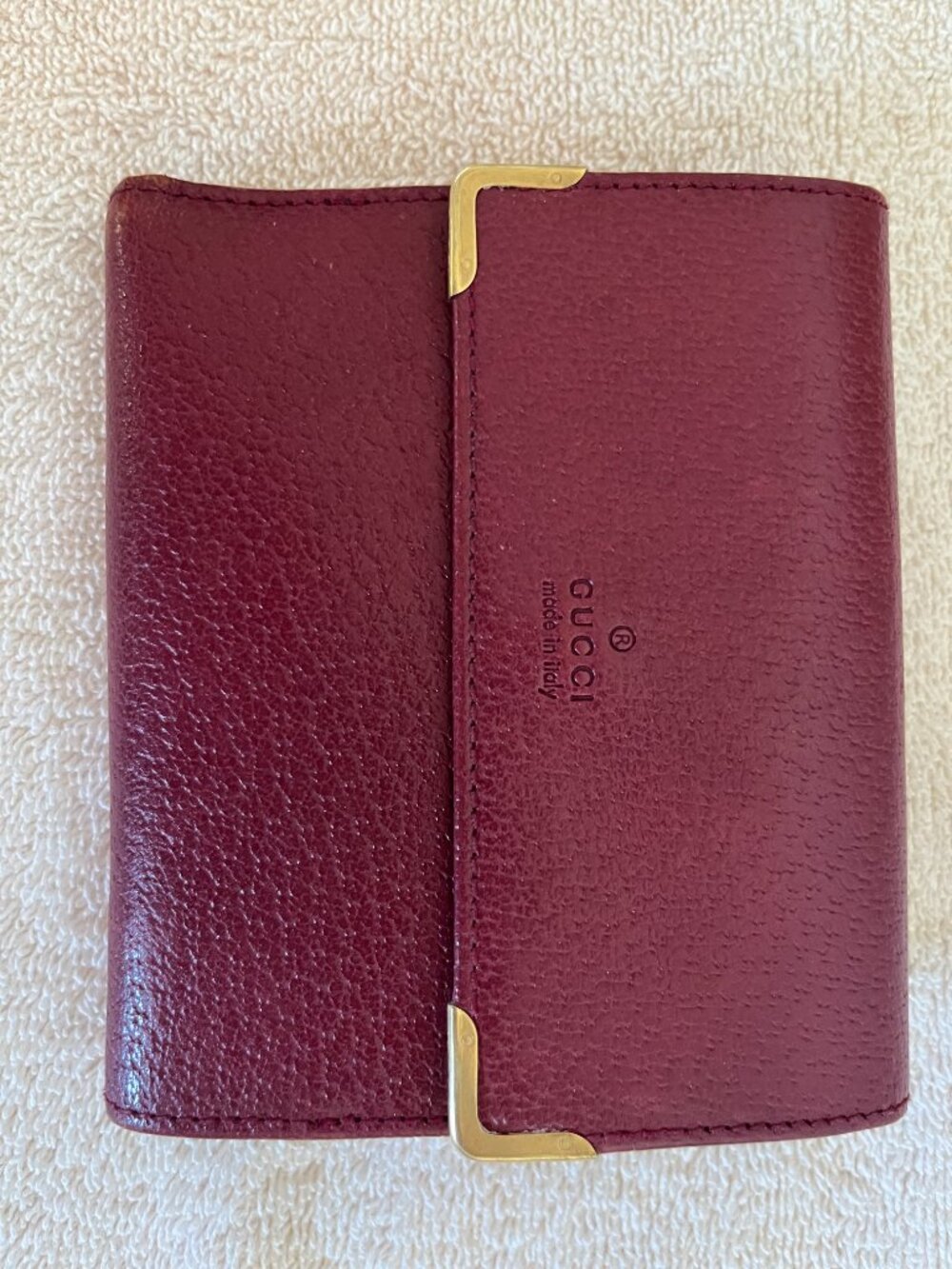 NEW LISTING! Vintage Gucci Burgundy Leather Bifold Wallet & Matching Key Holder